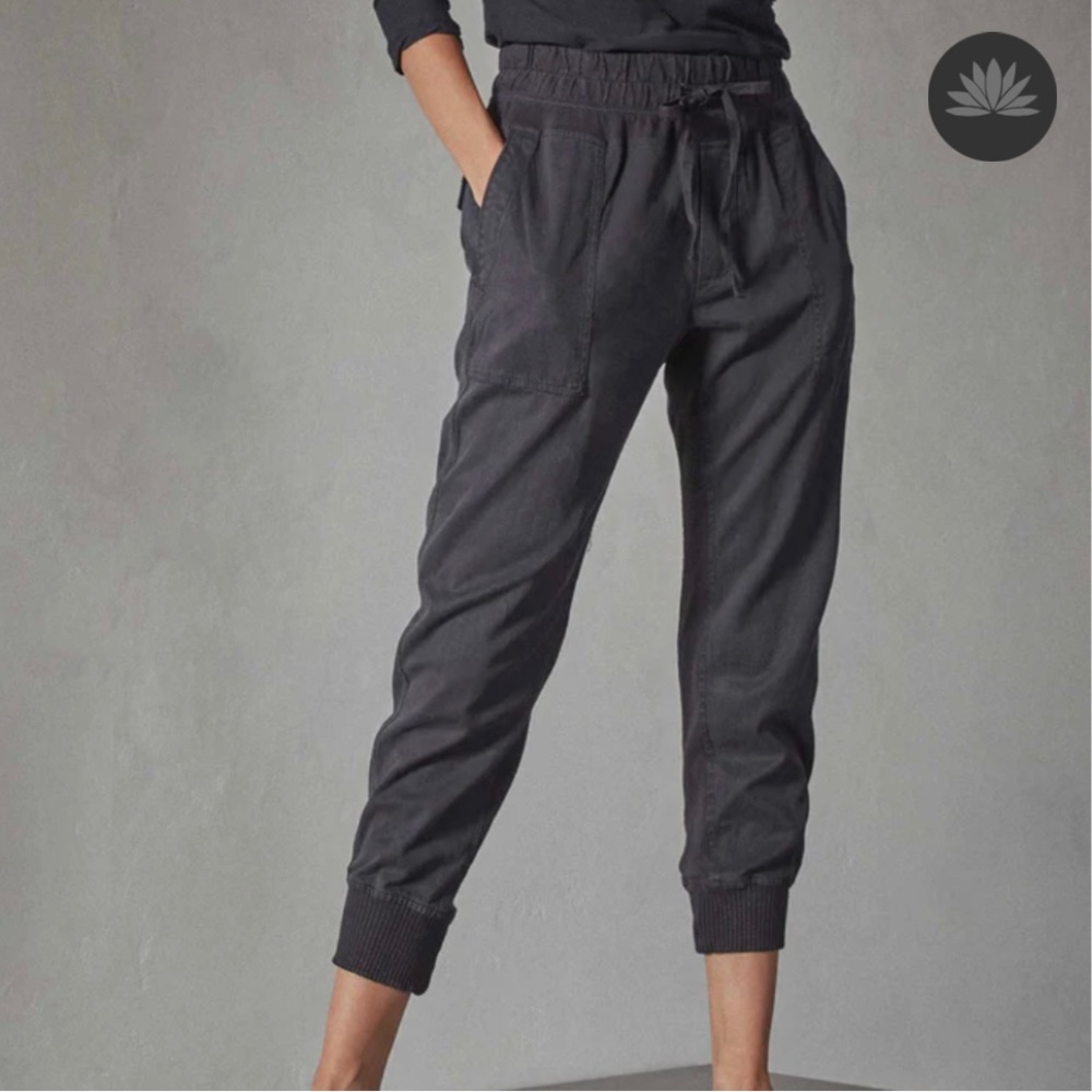 NWOT James Perse women’s joggers size 1 French Navy
